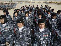 عراقيات يتدربن على حمل السلاح لحماية أطفالهن وبيوتهن...