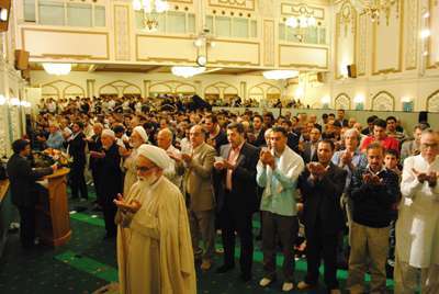 مراسم پرشکوه عيد سعيد فطر درمركز اسلامي انگليس
