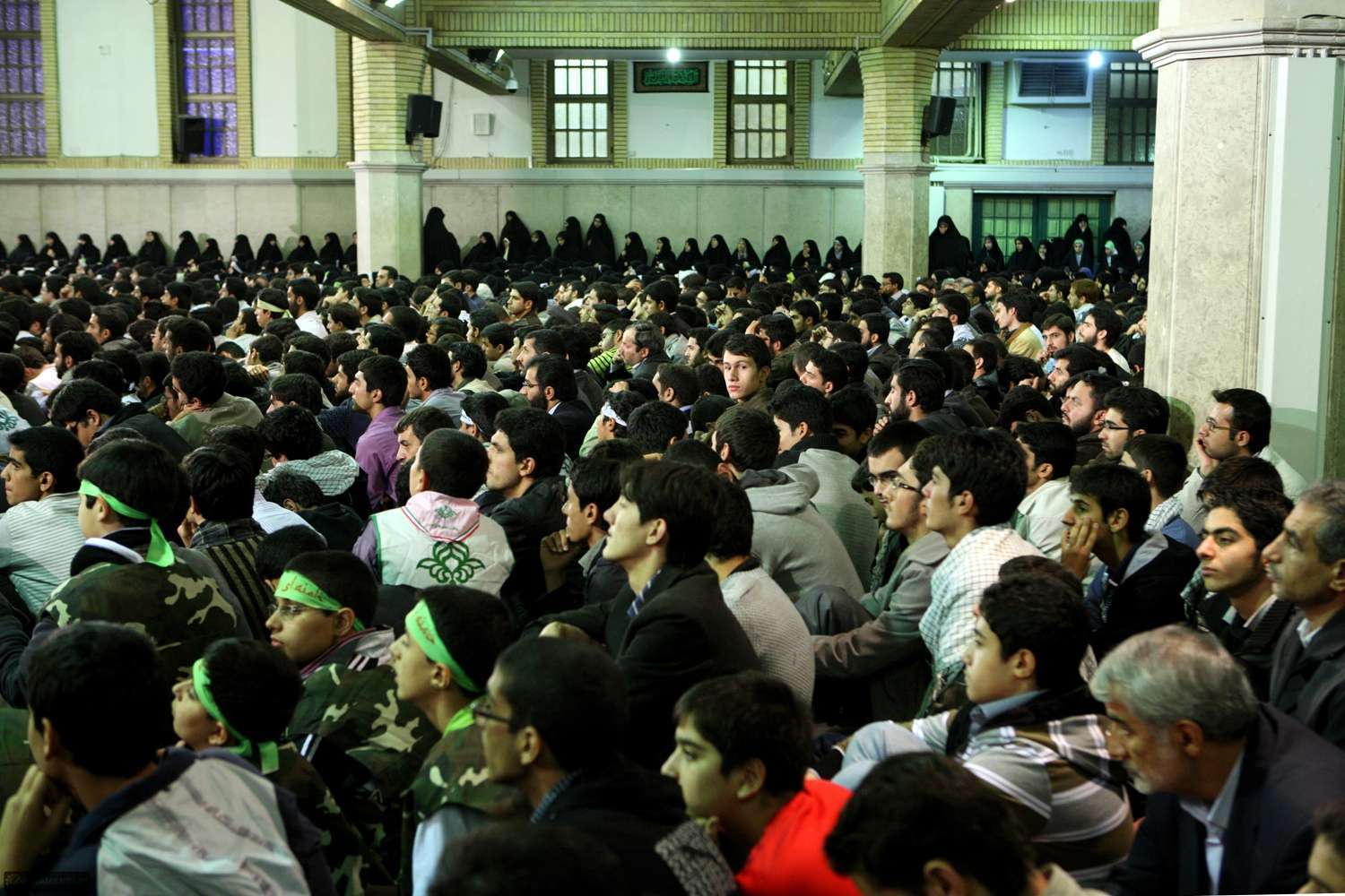 رهبر انقلاب اسلامی، در دیدار با دانش‌آموزان-22