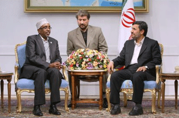 احمدي نجاد : التصدي للمتطرفين بحاجة الى التنسيق بين الدول الاسلامية