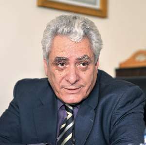 رئيس الرابطة الجزائرية للدفاع عن حقوق الإنسان مصطفى بوشاشي