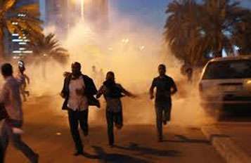 Tripoli in hand of protesters as Gaddafi flees