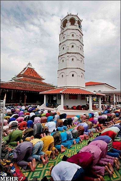 برگزاری نماز عید فطر در اندونزی