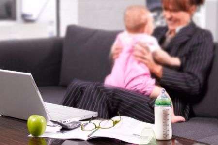 Working mothers happier, healthier