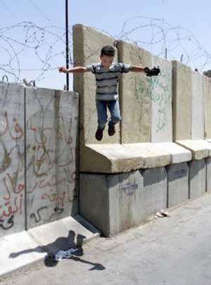 قضية فلسطين في صميم الثورة العربية