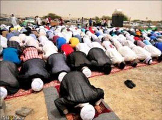 بحرین کے شیعوں نے منہدم شدہ مساجد میں نماز جماعت ادا کی