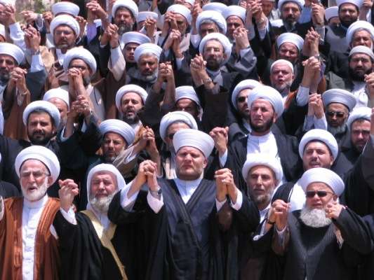 لبنان کے شیعہ و اہل سنت عالم دین نے ایران کے سفارت خانہ پر دہشت گردانہ دھمالہ کی مذمت کی