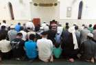 Florida Non-Muslims Enjoy Mosque Iftar