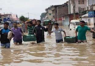 Muslims Rush to Help Flooded Kashmir