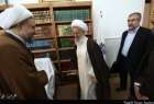 Ayatollah Makarem Shirazi receives Ayatollah Mohsen Araki (Photo)  <img src="/images/picture_icon.png" width="13" height="13" border="0" align="top">
