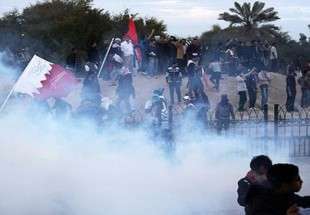 Bahraini forces fire tear gas at pro-Wefaq protesters