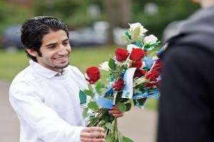 اهدای گل به یاد پیامبر اسلام(ص) در نیویورک