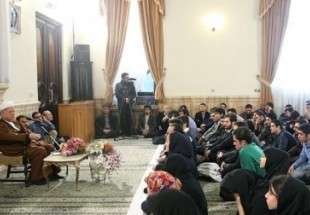 هاشمي رفسنجاني: الشعب الايراني سيثبت بأنه لن يترك ثورته