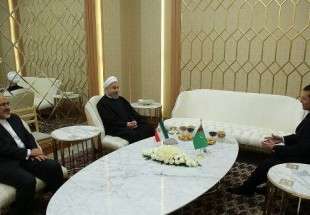 دکتر روحانی عازم عشق‌آباد شد/ گسترش روابط با کشورهای منطقه از اولویت های سیاست خارجی ایران است