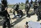 Israeli troops attack Palestinian protesters; eleven wounded