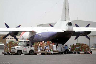 فرود هواپیماهای امداد رسان در فرودگاه صنعا