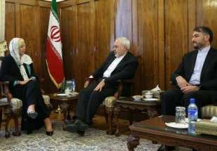 ايران تدعم قرار سياسي لبناني دون اي ضغوط خارجية