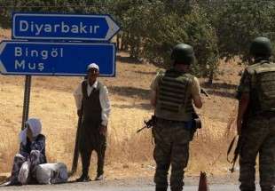 Three Turkish troops injured in suspected PKK attack