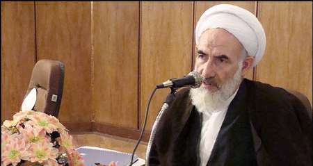 آية الله سليماني: العلاقة بين السنة والشيعة في ايران قوية