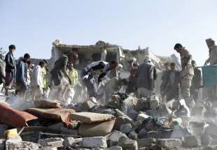 حمله جنگنده‌های سعودی به وزارت کشور یمن/ استفاده عربستان از بمب های خوشه‌ای