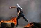 حكومة رام الله تقاوم بالرقص .. والشباب الفلسطيني بالحجارة والسلاح