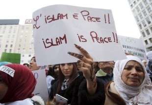 مسلمو إيطاليا يدينون العنف باسم الدين