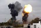 بمباران انبار سلاح داعش درلیبی / حملات نیروهای ارتش لیبی به تروریست ها افزایش یافته است