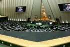 مجلس الشوری الاسلامي يصوت علی تعزيز القدرات الصاروخية الايرانية