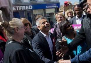 London elects first Muslim mayor