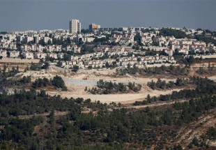 Zionist regime “swallowing” Palestinian land