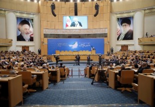 روحاني: إنتشار الإرهاب في المنطقة یعود بجذوره إلی إحتلال أفغانستان والعراق