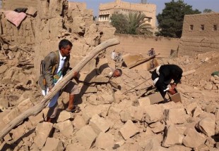 Saudi fighters pound Yemen with cluster bombs