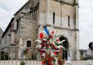 بازگشایی کلیسای فرانسوی با حضور مسلمانان