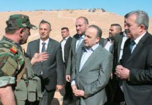 دیدار نخست‌وزیر سوریه با فرماندهان ارتش در حلب
