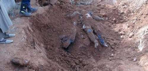 دمشق : العثور على مقبرة جماعية للجنود السوريين في حلب
