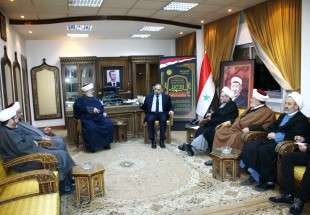 هیئتی از تجمع علمای مسلمین لبنان با وزیر اوقاف سوریه دیدار کرد