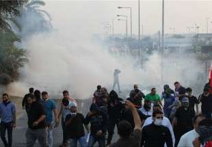 سرکوب تظاهرات معترضان بحرینی/ خاک سپاری سه جوان بحرینی در میان تدابیر شدید امنیتی