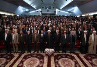 الرئيس روحاني: كل مكونات الشعب الايراني تتمتع بحقوق مواطنة متساوية