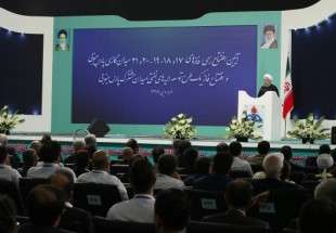 الرئيس روحاني يدشن 5 مراحل جديدة من حقل بارس الجنوبي