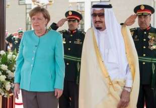 Angela Merkel en Arabie saoudite sans parler du Yémen