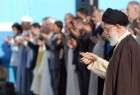 صلاة عيد الفطر تقام بإمامة قائد الثورة الاسلامية في طهران