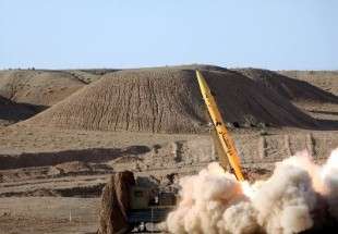 الى مذيع السعودية: نعم.. صواريخ حرس الثورة مُجرّد مُجسّمات "كرتون"!