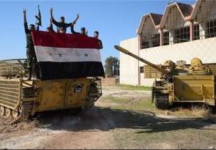 طلائع الجيش السوري في دير الزور تجتاز نهر الفرات وتتمركز في الضفة الشرقية