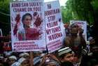 Violences contre les Rohingyas: Suu Kyi annule un déplacement à l