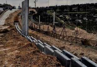 ارتش صهیونیستی شروع به ساخت دیوار سیم خاردار در جنوب جنین کرد/ فلسطین رسما به عضویت اینترپل درآمد