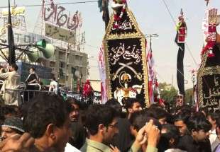 پاکستان میں آج چہلم امام حسین(ع) عقیدت و احترام کے ساتھ منایا جا رہا ہے