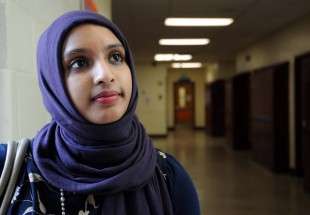 امریکہ میں مسلمان طالبہ کے ساتھ مذہبی تعصب کا واقعہ