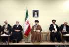 Rencontre entre le Guide suprême et les responsables culturels de deux provinces iraniennes  <img src="/images/picture_icon.png" width="13" height="13" border="0" align="top">