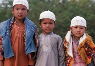 شعب الأورانج ريمبا في إندونيسيا يتحوّل إلى الإسلام