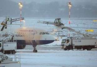 اضطرابات في حركة الطيران في بريطانيا والمانيا بسبب الثلوج